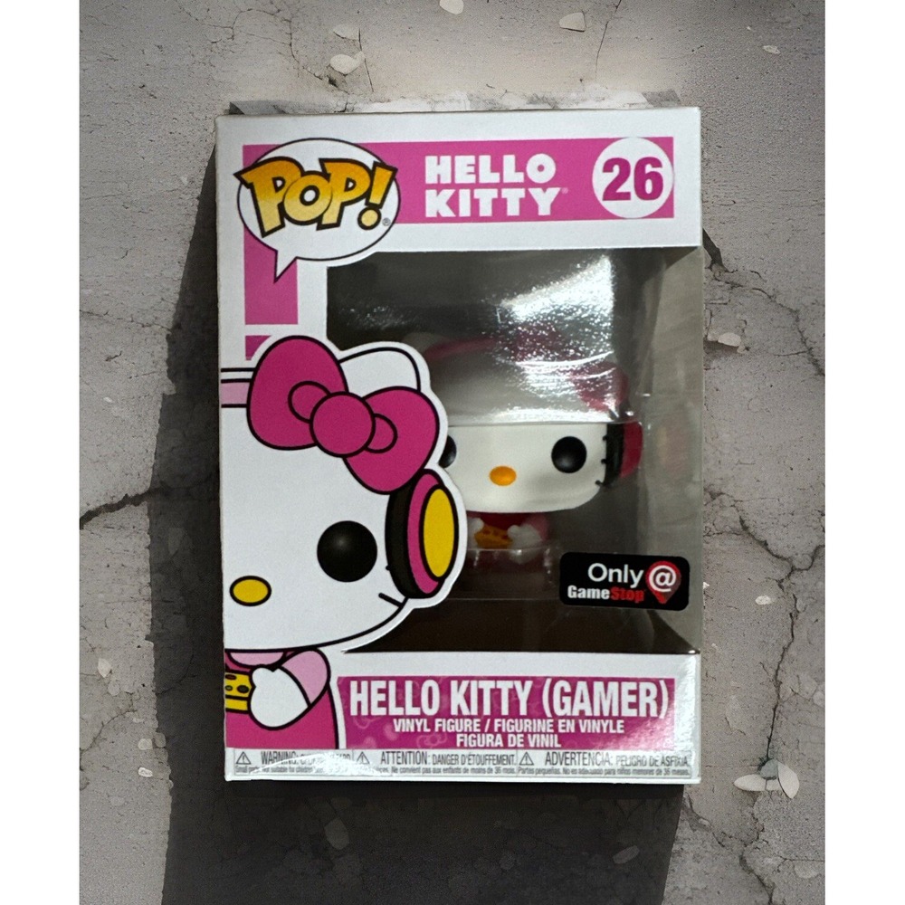 NEW Vaulted Funko POP! Hello Kitty Gamer #26 GameStop Exclusive with Protector